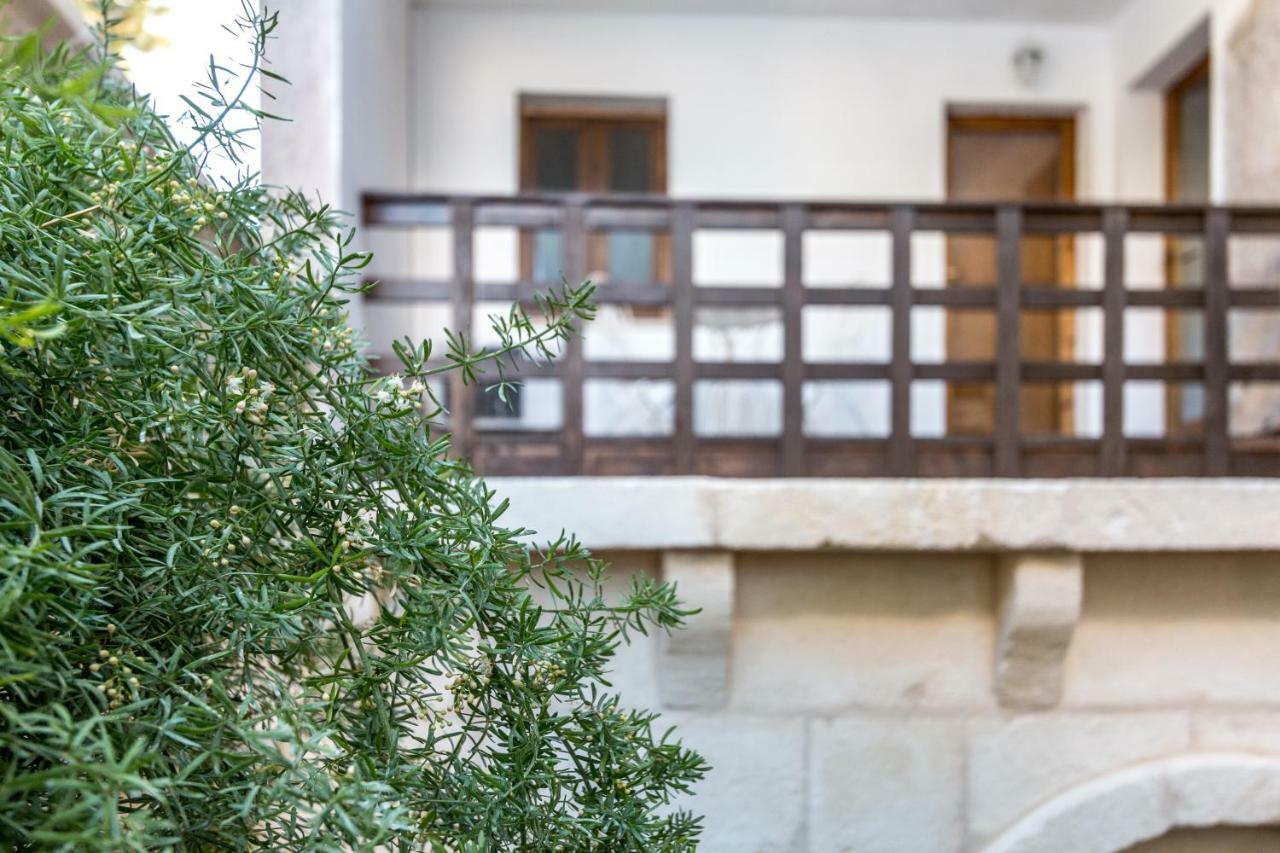 Palazzo Refolo Βίλα Martano Εξωτερικό φωτογραφία